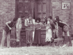 Bástyasétány hetvennégy,
1974-84, Papp Zoltán, Halmágyi Sándor , Koltai Róbert, Monori Lili, Pogány Judit, Csákányi Eszter és Kiss Mari